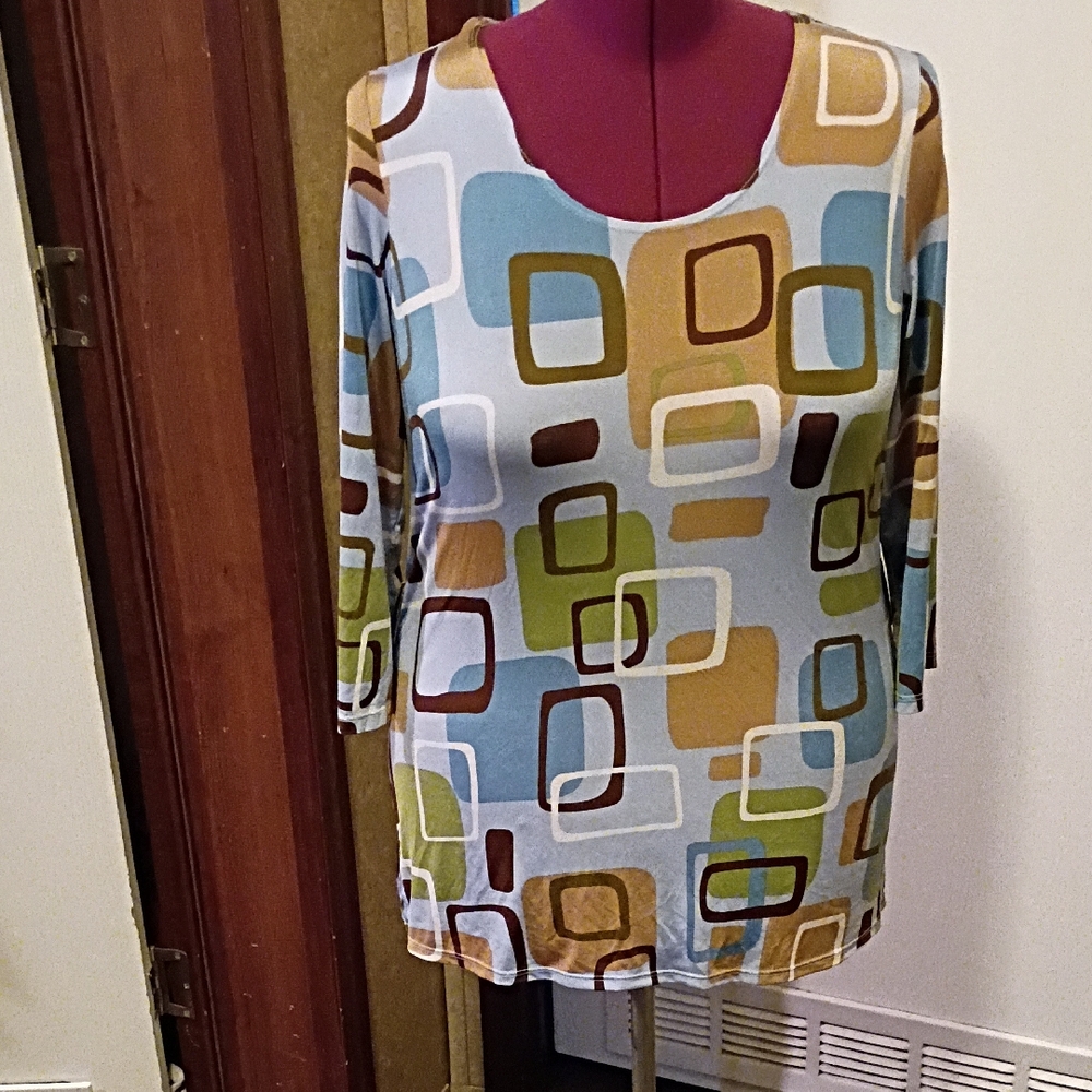 Abstract Patterned Women's Blouse